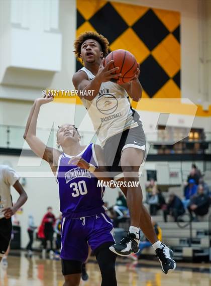 Thumbnail 3 in Muncie Central @ Avon (Scrimmage) photogallery.