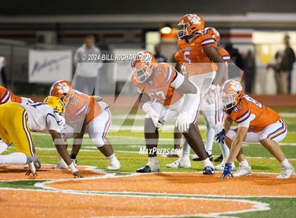 Thumbnail 1 in DeSoto Central @ Madison Central (MHSAA 7A North Round 1 Playoff) photogallery.