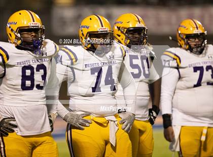 Thumbnail 1 in DeSoto Central @ Madison Central (MHSAA 7A North Round 1 Playoff) photogallery.