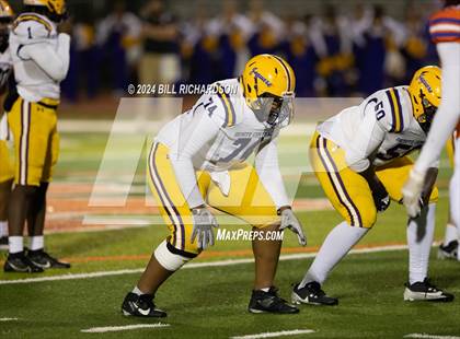 Thumbnail 3 in DeSoto Central @ Madison Central (MHSAA 7A North Round 1 Playoff) photogallery.