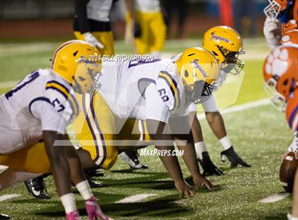 Thumbnail 3 in DeSoto Central @ Madison Central (MHSAA 7A North Round 1 Playoff) photogallery.