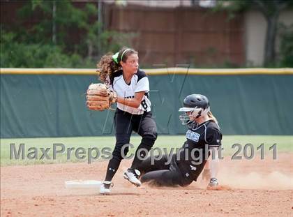 Thumbnail 3 in Hebron vs Guyer (5A Region1 Bidistrict) photogallery.