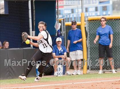 Thumbnail 3 in Hebron vs Guyer (5A Region1 Bidistrict) photogallery.