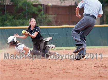Thumbnail 3 in Hebron vs Guyer (5A Region1 Bidistrict) photogallery.
