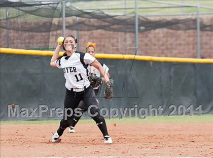 Thumbnail 2 in Hebron vs Guyer (5A Region1 Bidistrict) photogallery.