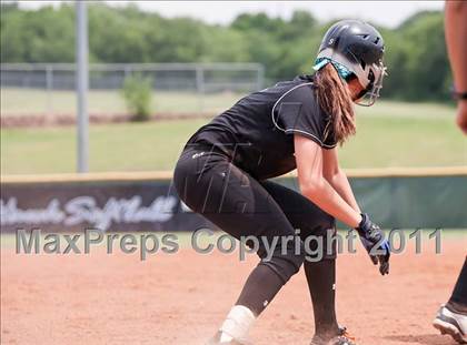 Thumbnail 2 in Hebron vs Guyer (5A Region1 Bidistrict) photogallery.
