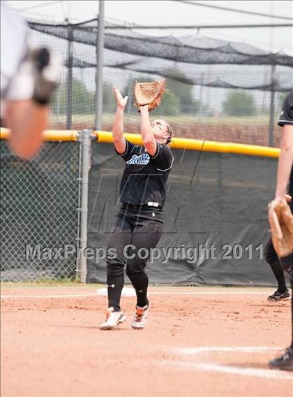 Thumbnail 2 in Hebron vs Guyer (5A Region1 Bidistrict) photogallery.