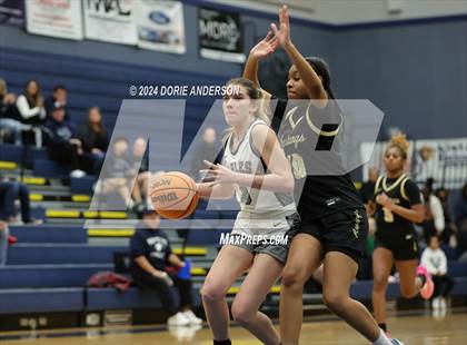 Thumbnail 3 in Monterey Trail @ Vista del Lago photogallery.