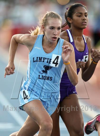 Thumbnail 1 in CIF State Track and Field (Girls 800m Run) photogallery.