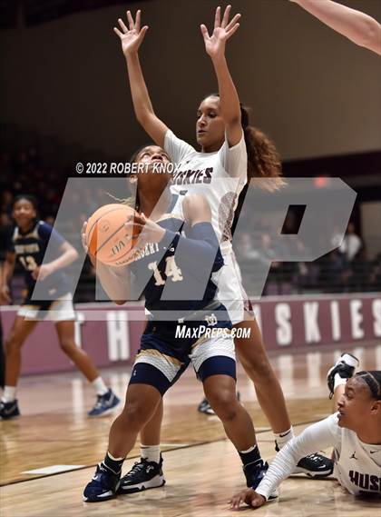 Thumbnail 1 in Desert Vista @ Hamilton (AIA 6A Quarterfinal Playoff) photogallery.