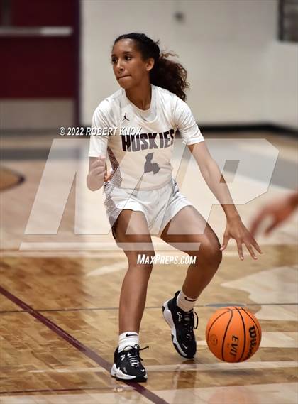 Thumbnail 3 in Desert Vista @ Hamilton (AIA 6A Quarterfinal Playoff) photogallery.