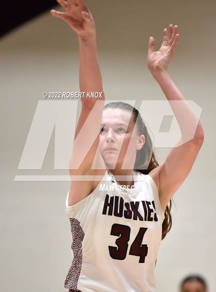 Thumbnail 3 in Desert Vista @ Hamilton (AIA 6A Quarterfinal Playoff) photogallery.