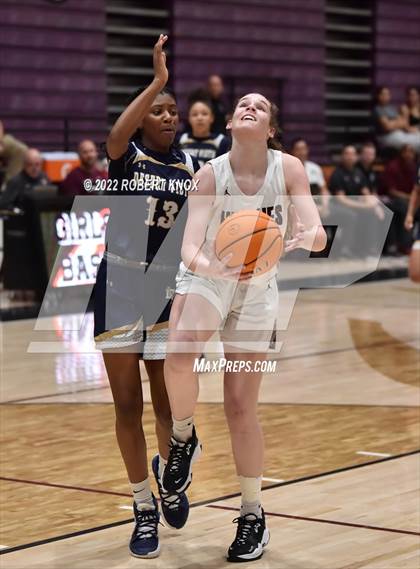 Thumbnail 1 in Desert Vista @ Hamilton (AIA 6A Quarterfinal Playoff) photogallery.