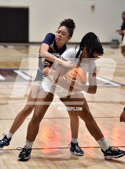Thumbnail 3 in Desert Vista @ Hamilton (AIA 6A Quarterfinal Playoff) photogallery.