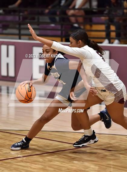 Thumbnail 1 in Desert Vista @ Hamilton (AIA 6A Quarterfinal Playoff) photogallery.