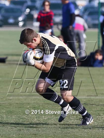 Thumbnail 3 in Palos Verdes vs. Servite (20th Annual SoCal Classic) photogallery.