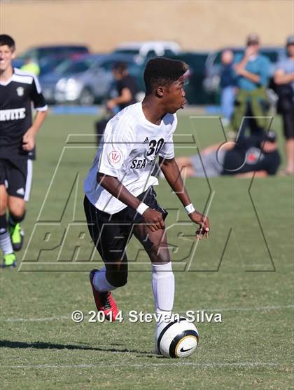 Thumbnail 3 in Palos Verdes vs. Servite (20th Annual SoCal Classic) photogallery.