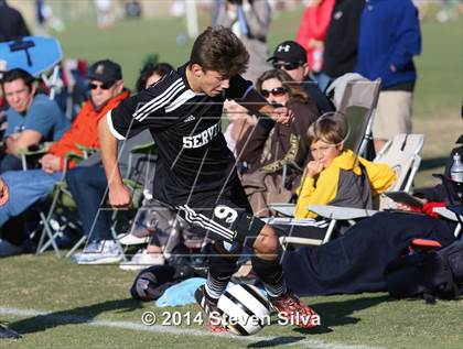 Thumbnail 2 in Palos Verdes vs. Servite (20th Annual SoCal Classic) photogallery.