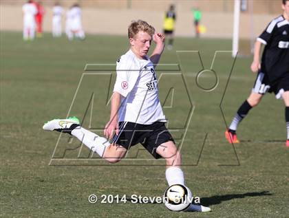 Thumbnail 3 in Palos Verdes vs. Servite (20th Annual SoCal Classic) photogallery.