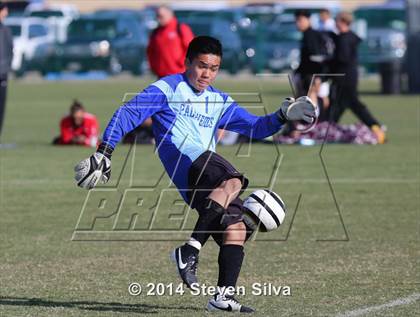 Thumbnail 1 in Palos Verdes vs. Servite (20th Annual SoCal Classic) photogallery.