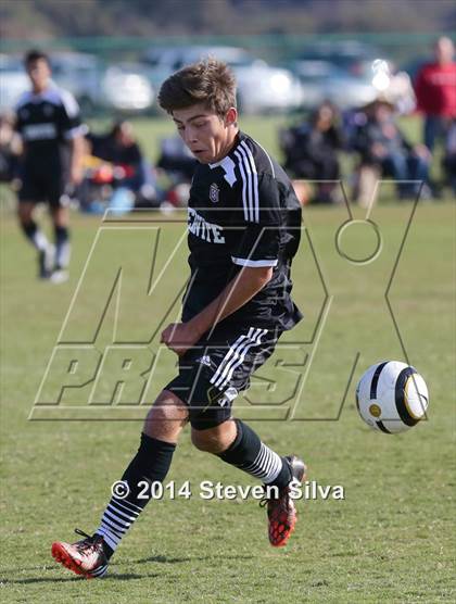 Thumbnail 2 in Palos Verdes vs. Servite (20th Annual SoCal Classic) photogallery.