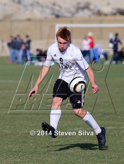 Thumbnail 1 in Palos Verdes vs. Servite (20th Annual SoCal Classic) photogallery.