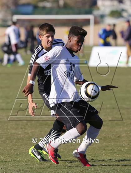 Thumbnail 3 in Palos Verdes vs. Servite (20th Annual SoCal Classic) photogallery.