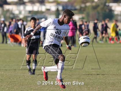 Thumbnail 3 in Palos Verdes vs. Servite (20th Annual SoCal Classic) photogallery.