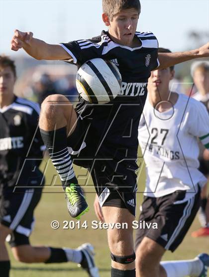 Thumbnail 1 in Palos Verdes vs. Servite (20th Annual SoCal Classic) photogallery.