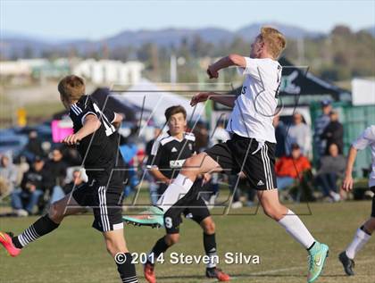 Thumbnail 3 in Palos Verdes vs. Servite (20th Annual SoCal Classic) photogallery.