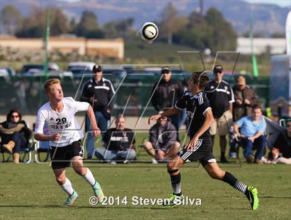 Thumbnail 3 in Palos Verdes vs. Servite (20th Annual SoCal Classic) photogallery.