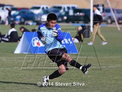 Thumbnail 1 in Palos Verdes vs. Servite (20th Annual SoCal Classic) photogallery.