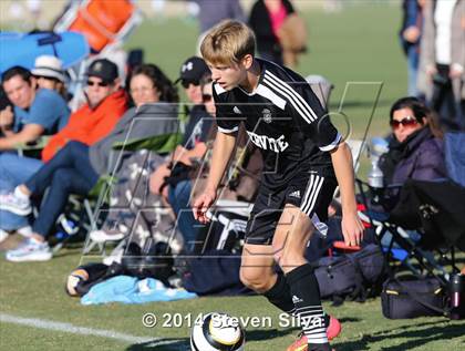 Thumbnail 2 in Palos Verdes vs. Servite (20th Annual SoCal Classic) photogallery.