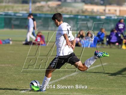 Thumbnail 3 in Palos Verdes vs. Servite (20th Annual SoCal Classic) photogallery.