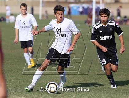 Thumbnail 2 in Palos Verdes vs. Servite (20th Annual SoCal Classic) photogallery.