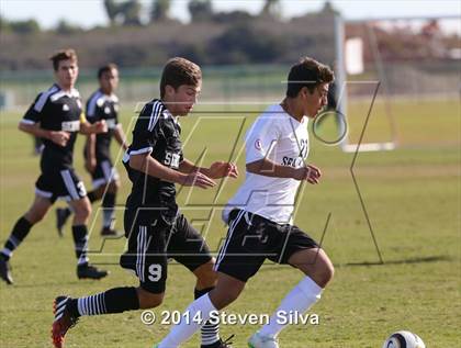 Thumbnail 3 in Palos Verdes vs. Servite (20th Annual SoCal Classic) photogallery.