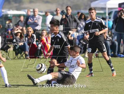 Thumbnail 1 in Palos Verdes vs. Servite (20th Annual SoCal Classic) photogallery.