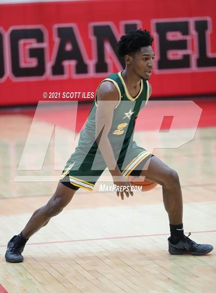 Thumbnail 3 in Hamilton Township vs Logan Elm photogallery.