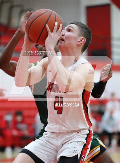 Thumbnail 3 in Hamilton Township vs Logan Elm photogallery.