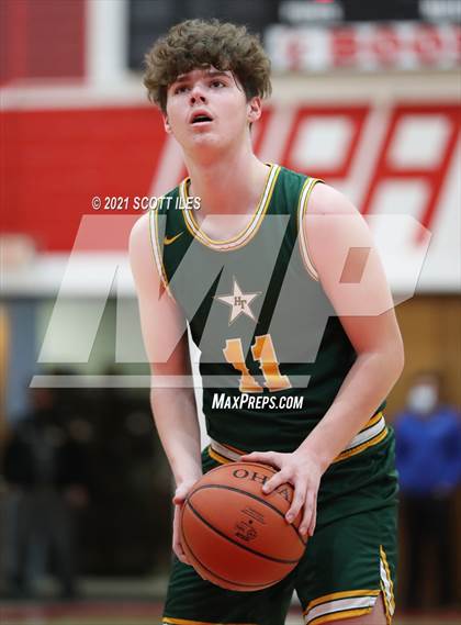 Thumbnail 3 in Hamilton Township vs Logan Elm photogallery.