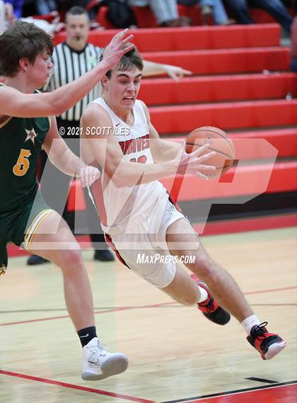 Thumbnail 2 in Hamilton Township vs Logan Elm photogallery.
