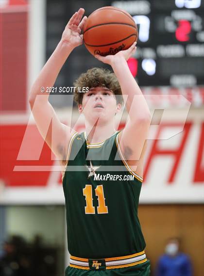 Thumbnail 1 in Hamilton Township vs Logan Elm photogallery.