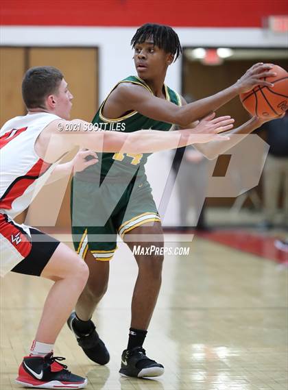 Thumbnail 2 in Hamilton Township vs Logan Elm photogallery.