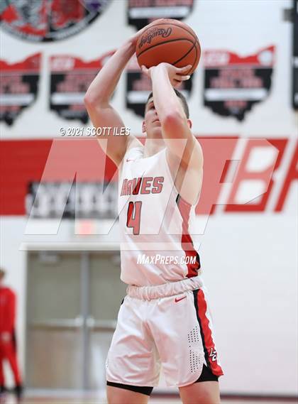 Thumbnail 2 in Hamilton Township vs Logan Elm photogallery.