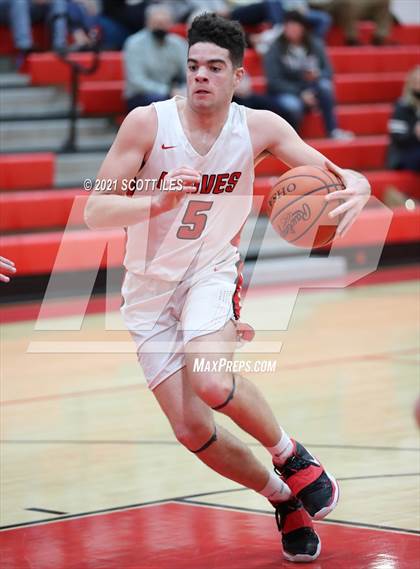 Thumbnail 3 in Hamilton Township vs Logan Elm photogallery.