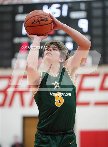 Thumbnail 2 in Hamilton Township vs Logan Elm photogallery.