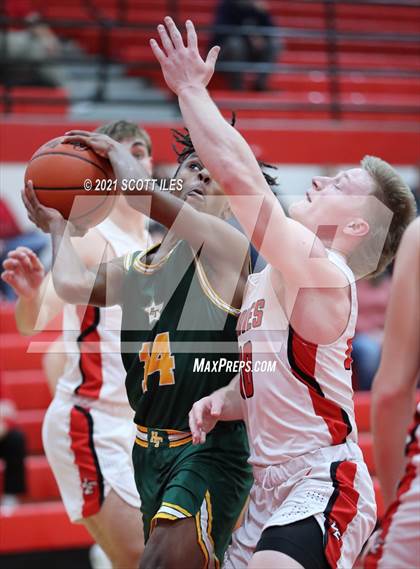 Thumbnail 2 in Hamilton Township vs Logan Elm photogallery.