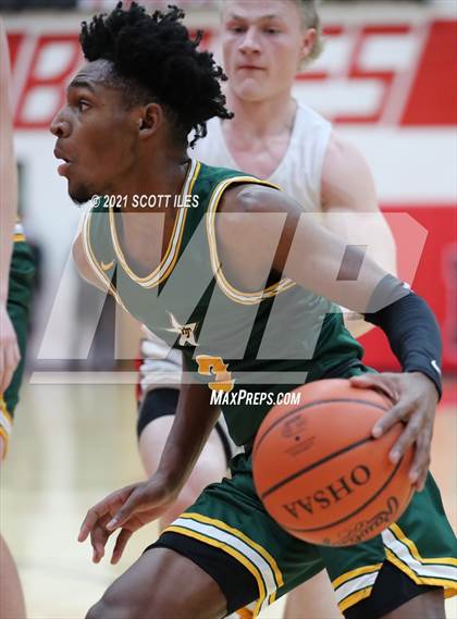 Thumbnail 2 in Hamilton Township vs Logan Elm photogallery.