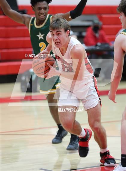 Thumbnail 3 in Hamilton Township vs Logan Elm photogallery.