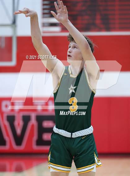 Thumbnail 2 in Hamilton Township vs Logan Elm photogallery.